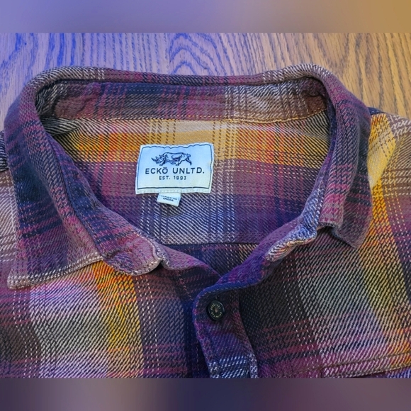 Ecko Unlimited Men's L Plaid Button-Up Shirt with Collar - Picture 5 of 10